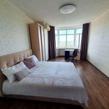 Єлизавети Чавдар вул., 24