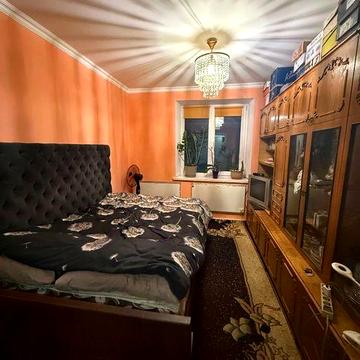 Продаж 2-кімнатної квартири по вул. Теплична