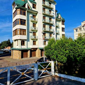 Івана Мазепи, 19б