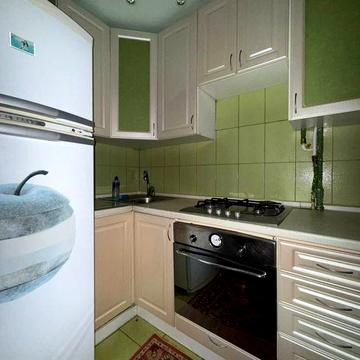 Продам трехкомнатная борщаговка