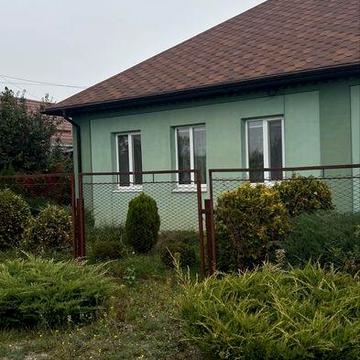 Власний будинок в тихому міці