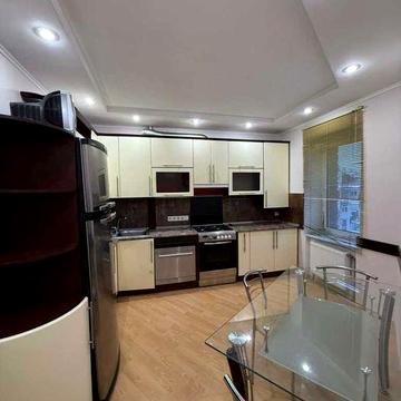 3-кімнатна з котлом та ремонтом | Поділ