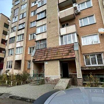 Продається 1 кім. квартира по вул. Федьковича, поруч Обласної лікарні.