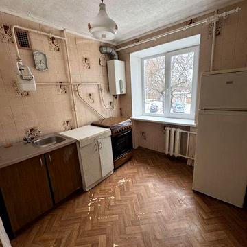 Продам 1-кімнатну квартиру, м. Самар, район 6-ї школи.