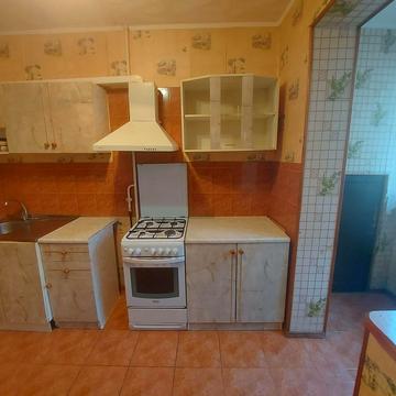 Академіка Корольова вул., 98/2