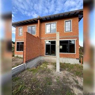 Продаж дуплексу в Брюховичах, вул Арктична. Центральні комунікації.