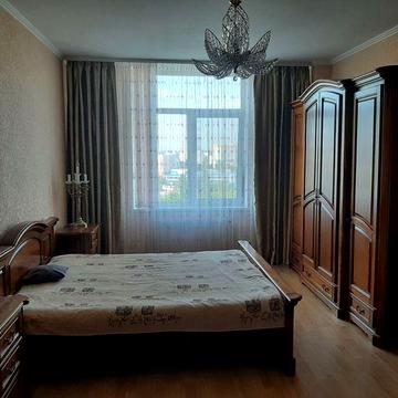 Светлая, тёплая  2-к квартира з балконом в Приморском р-н., заезжай и