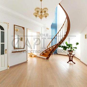 ВИД НА ЛАВРУ Оренда будинку на Печерську Є Генератор Є вхід до БотСаду