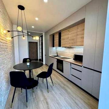 Продаж просторої 1-кімнатної квартири  По вул. Зелена 281а