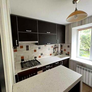 IS3 продам 3к квартиру район   ХАИ 3\5 40000.