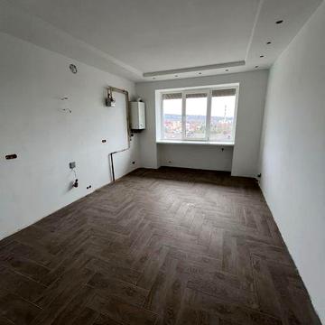 Продаж великоі 3кім квартири в центрі