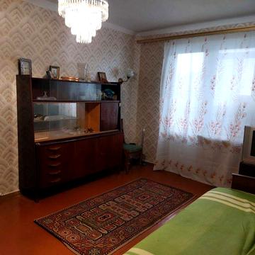 Продам 1-у квартиру на Героїв України