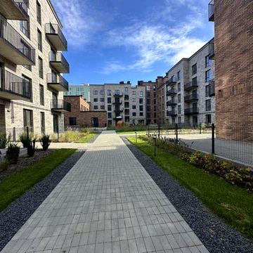 Продам  двокімнатну квартиру  р-н  КАСКАД