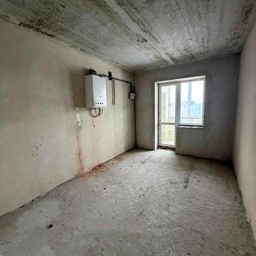 Готова до ремонту 3кім квартира площею 98 м.кв. за ціною 700дол м2