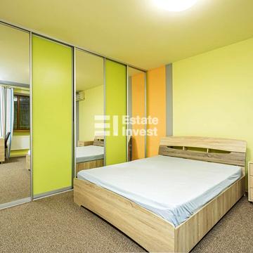 Науки просп. (Леніна), 15