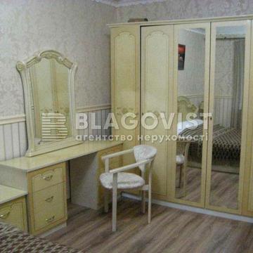 Продаж 2кімнатна кв, м Олімпійська Площа Українських Героїв, Жилянська