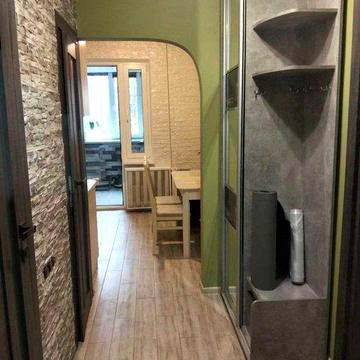 Сдам 1ком Ильфа и Петрова, 55 ГАЗ! 1й этаж+пристройка.