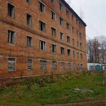 Будівля під будівництво квартир і комерції