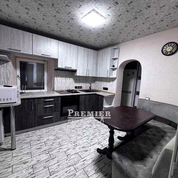 Продам двухкімнатну квартиру