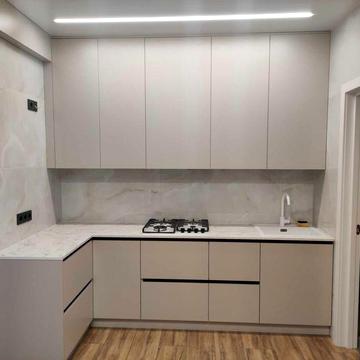 Оренда 1-кімнатної квартири з ремонтом в новобудові, вул. Привокзальна