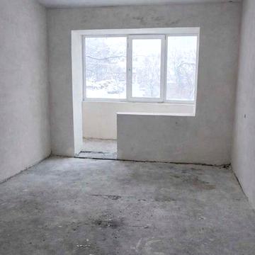 Продається простора 3-кімнатна квартира в Мукачево