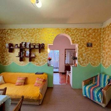 Продається просторий будинок в Мукачево