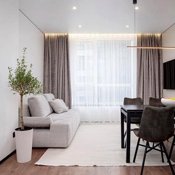 Героїв Майдану вул., 13