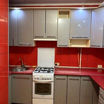 Довгострокова оренда 1к Квартира Кулика і Гудачека (Макарова) вулиця