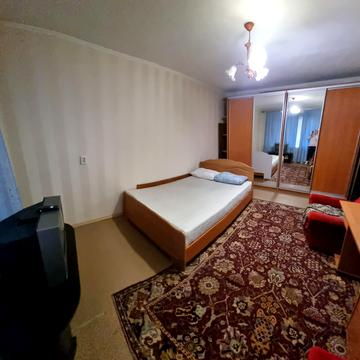 Володимира Висоцького бульв., 5