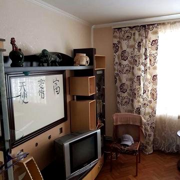 Продам велику 4-кімнатну квартиру в самому центрі