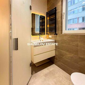 Продаж 1к квартири по вул. Угорській