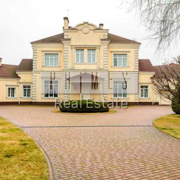 Пропонується до продажу унікальний будинок площею 1132 м² в Чабанах