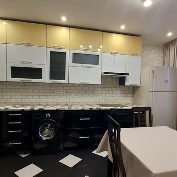 Ніжинська вул., 5