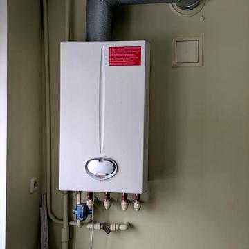 3-кімнатна квартира з Автономним опаленням  близько до центру