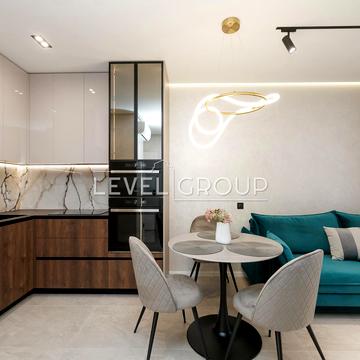 Європейського Союзу просп. (Правди), 53/46