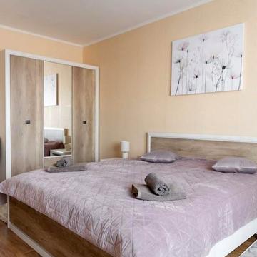 Балтійський пров., 5