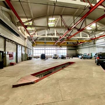 Богдана Хмельницького просп. (Героїв Сталінграда), 153