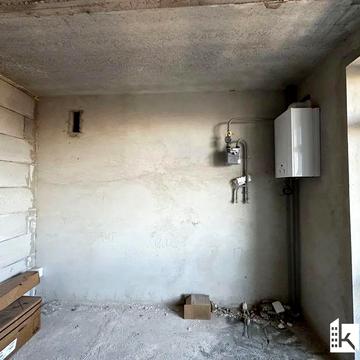 Здана 2км квартира біля озера.Є котел