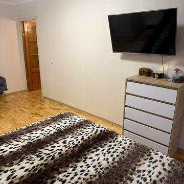 Продаж 2к Квартира Льва Ландау (50-річчя СРСР) проспект