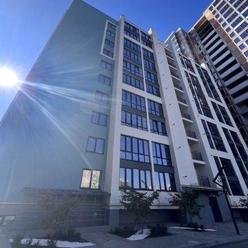 1-но комнатная квартира в сданном доме на Сахарова. Вид на море. АОГВ