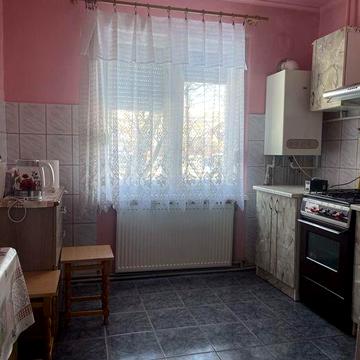 Продається в Росвигові 2к тепла квартира не кутова