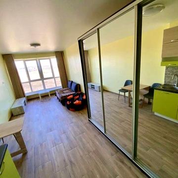 Здам простору студію-28 м.кв.з видом на набережну/ліс/річку.Вільна.