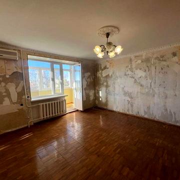 Двушка в кирпичном доме на фонтане