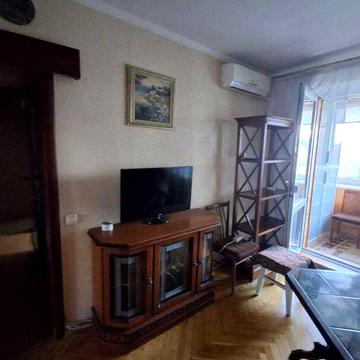 Реальна Квартира ГАЗ метро Дарниця від власника.