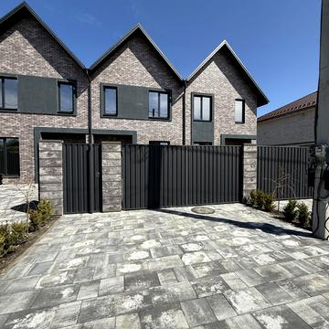 Черняхівського вул.