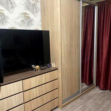 Продам однокімнатну квартиру у Дарницькому р-н,на вул Поліській 22 ЖК Гостінка