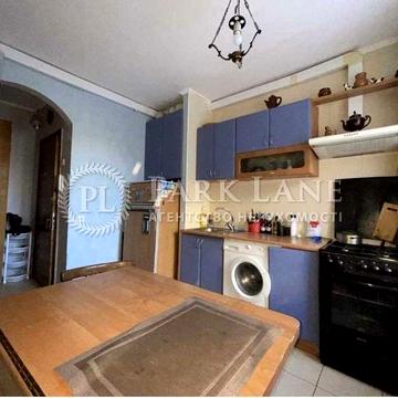 Продаж 3к квартири 72 кв. м на вул. Озерна 4 Оболонський р-н МЕРТО