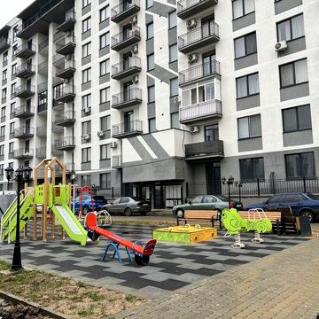 Продаж чорнової двокімнатної, поруч набережна