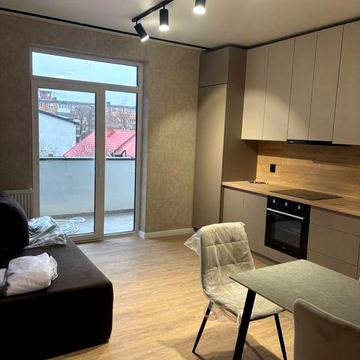 Продаж півторашки , вул .Тихого