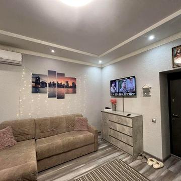 Продаж симпатичноі ДВУШКИ з ГАРАЖЕМ